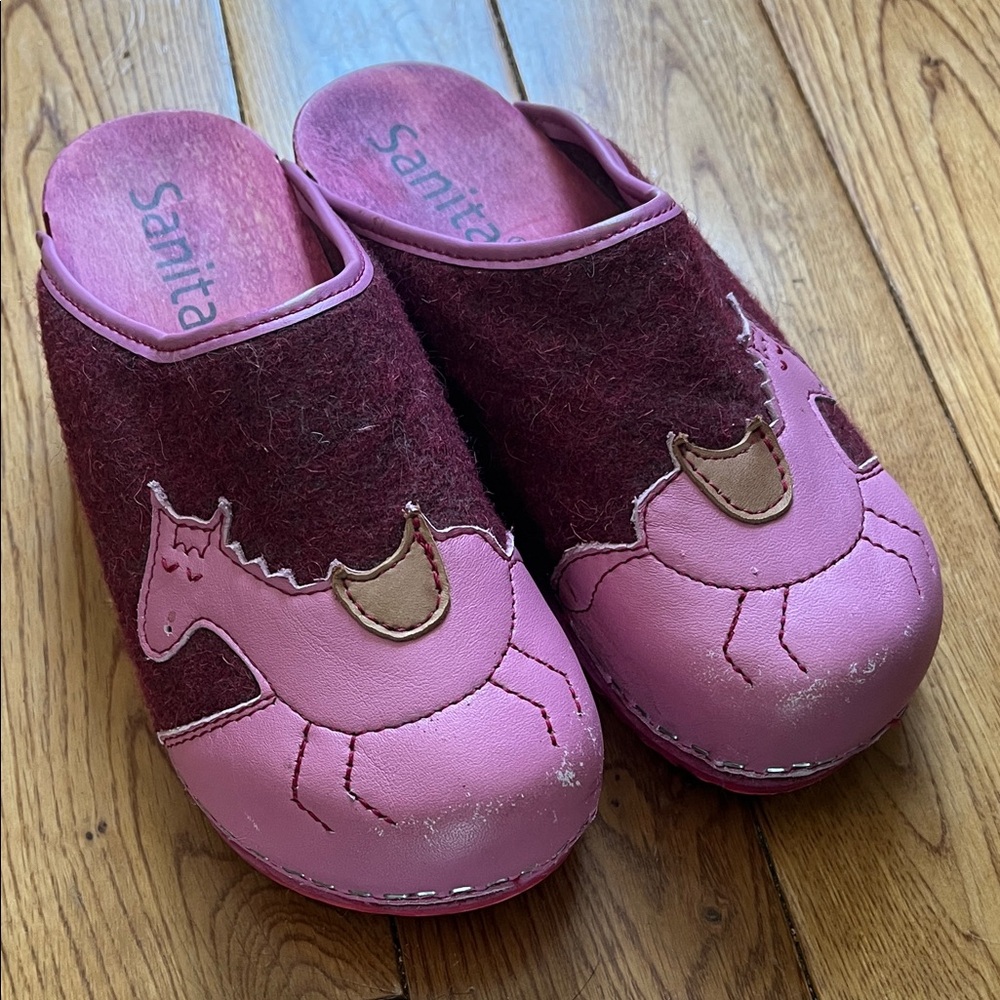 Sanita Pink and Burgundy Clogs wool and wood clogs horse and saddle size 1
